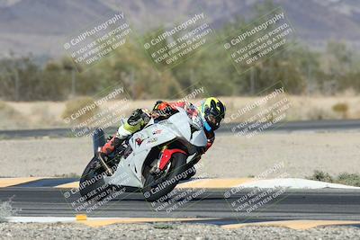 media/Oct-30-2025-Racers Edge (Thu) [[dabbdaf680]]/3-B Group/Session 5 (Turn 6)/